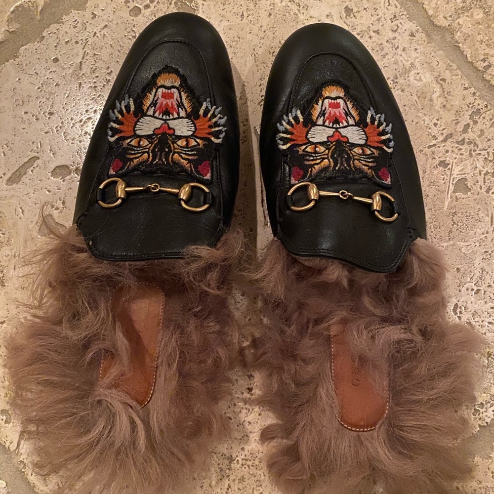 Gucci Black Leather Princetown Tiger with Fur size 40